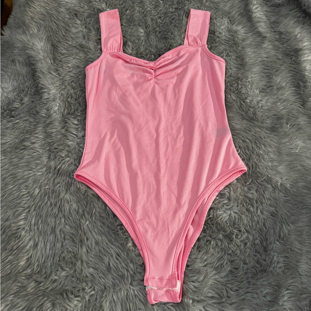SHEIN xs never worn. Bodysuit